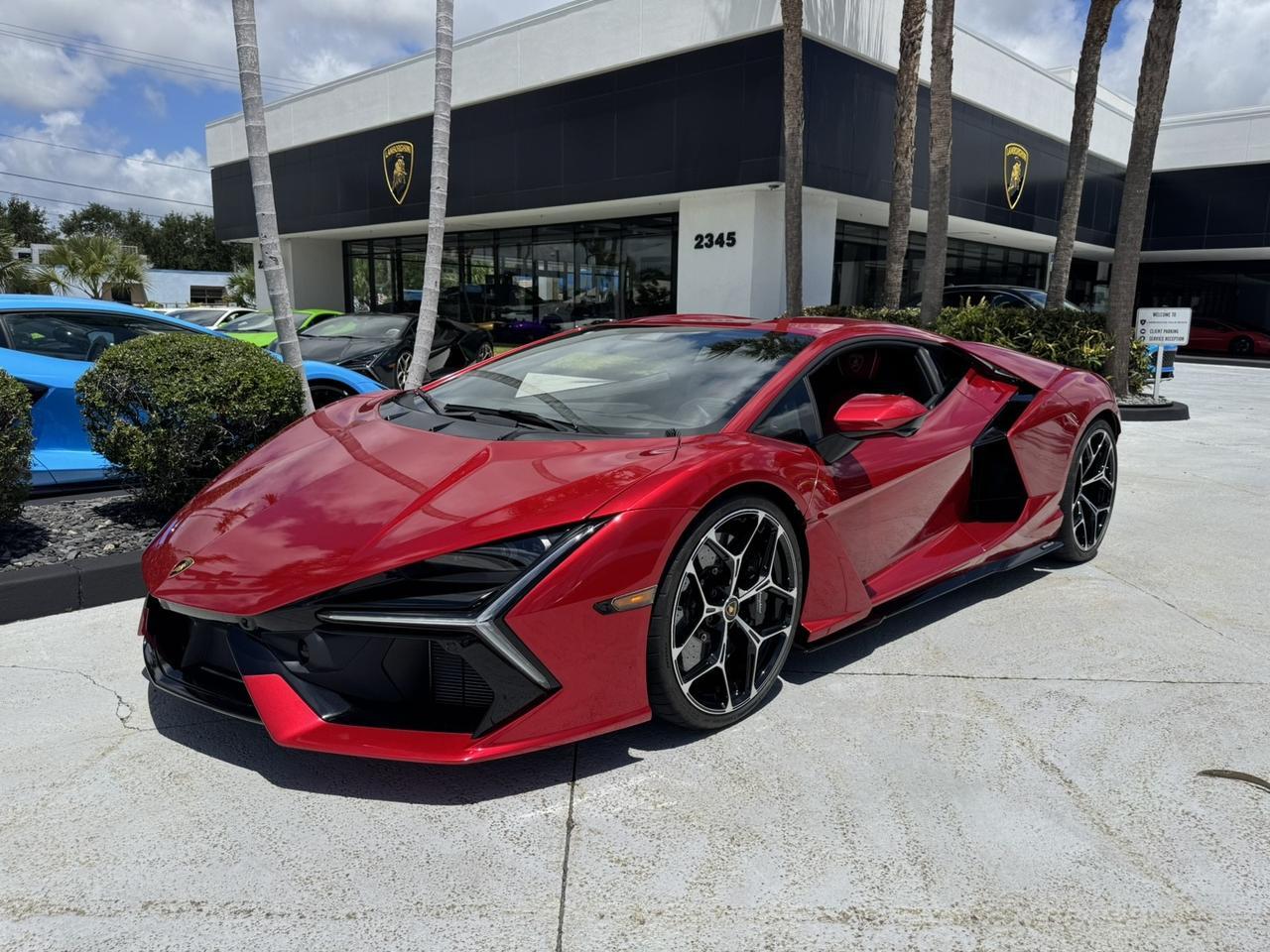 2025 Lamborghini Revuelto