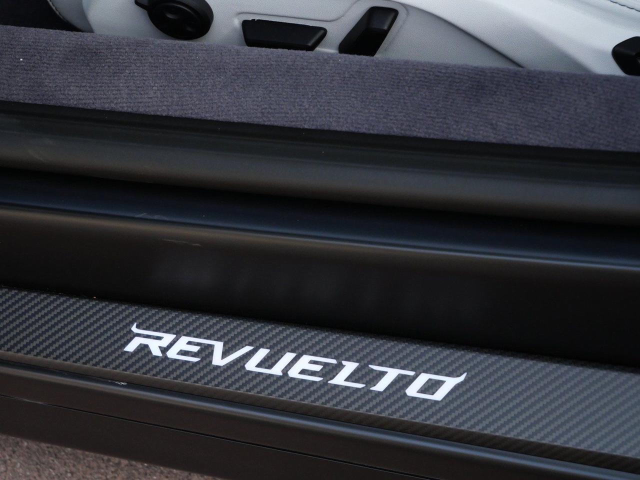 2025 Lamborghini Revuelto Base Base Lawrence KS