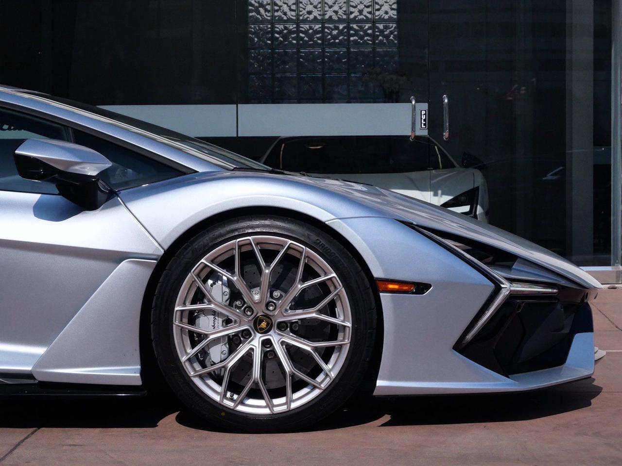 2025 Lamborghini Revuelto Base Base Lawrence KS