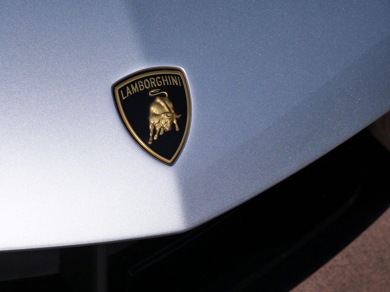 2025 Lamborghini Revuelto Base Base Lawrence KS