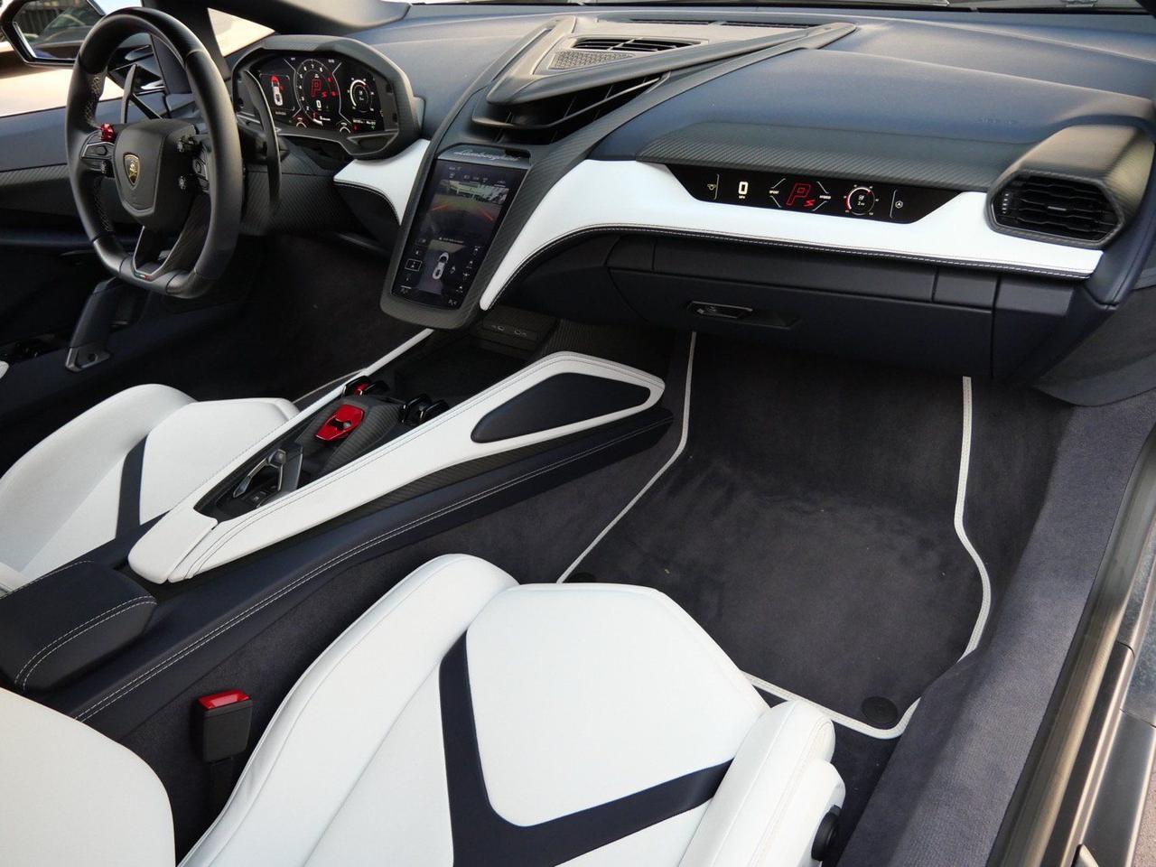 2025 Lamborghini Revuelto Base Base Lawrence KS