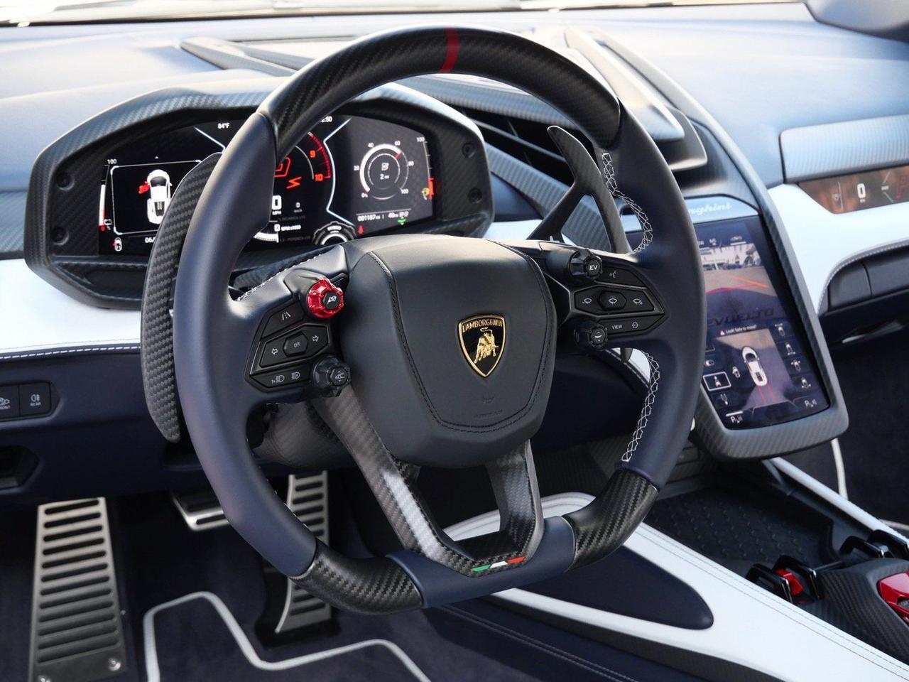 2025 Lamborghini Revuelto Base Base Lawrence KS