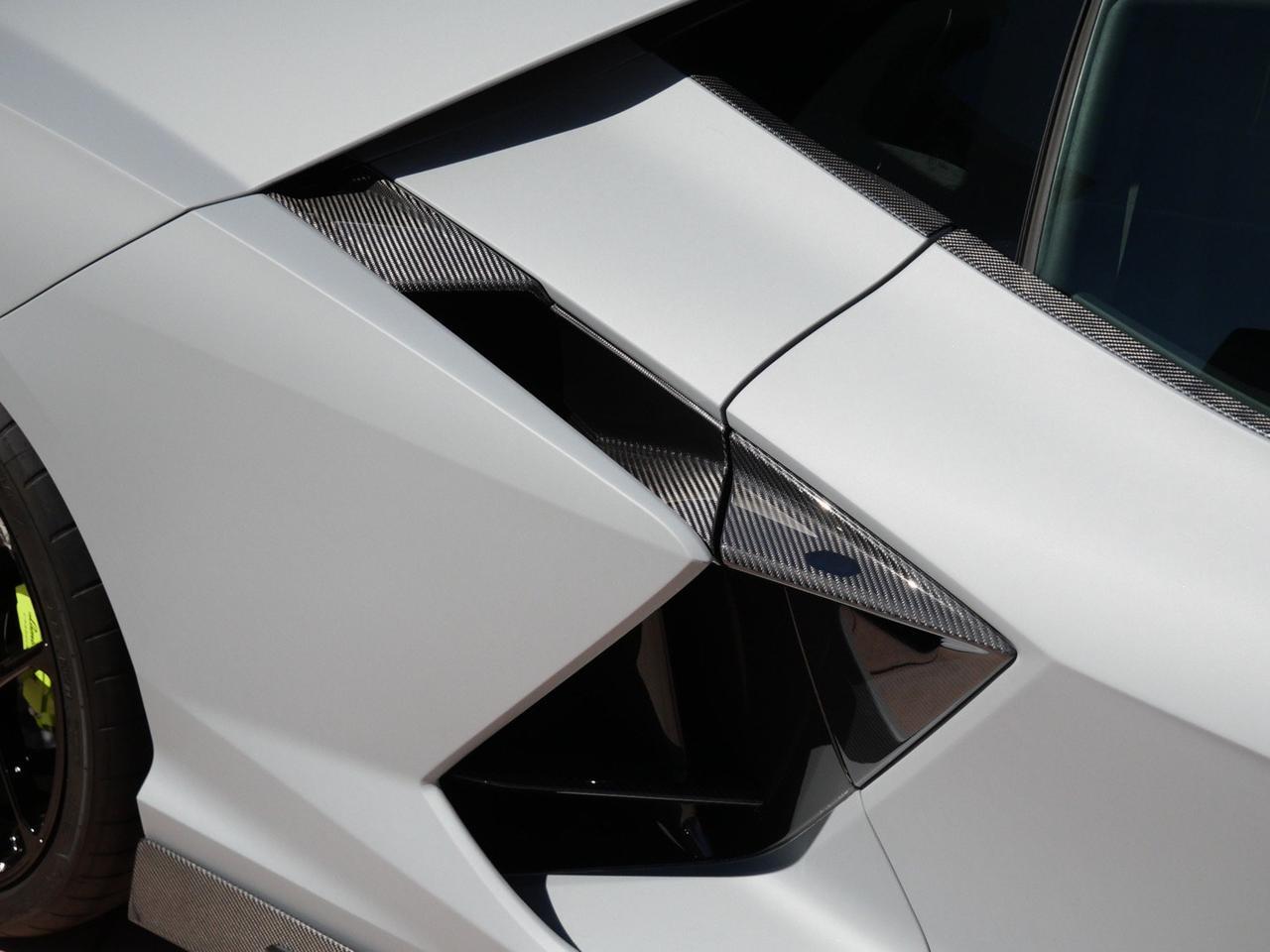 2025 Lamborghini Revuelto Base Base Lawrence KS