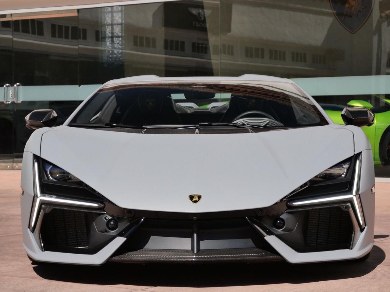 2025 Lamborghini Revuelto Base Base Lawrence KS