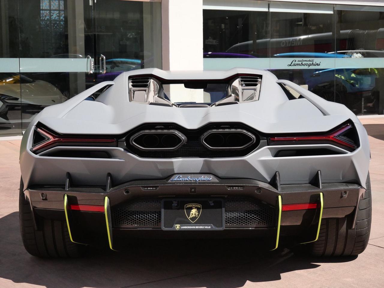 2025 Lamborghini Revuelto Base Base Lawrence KS