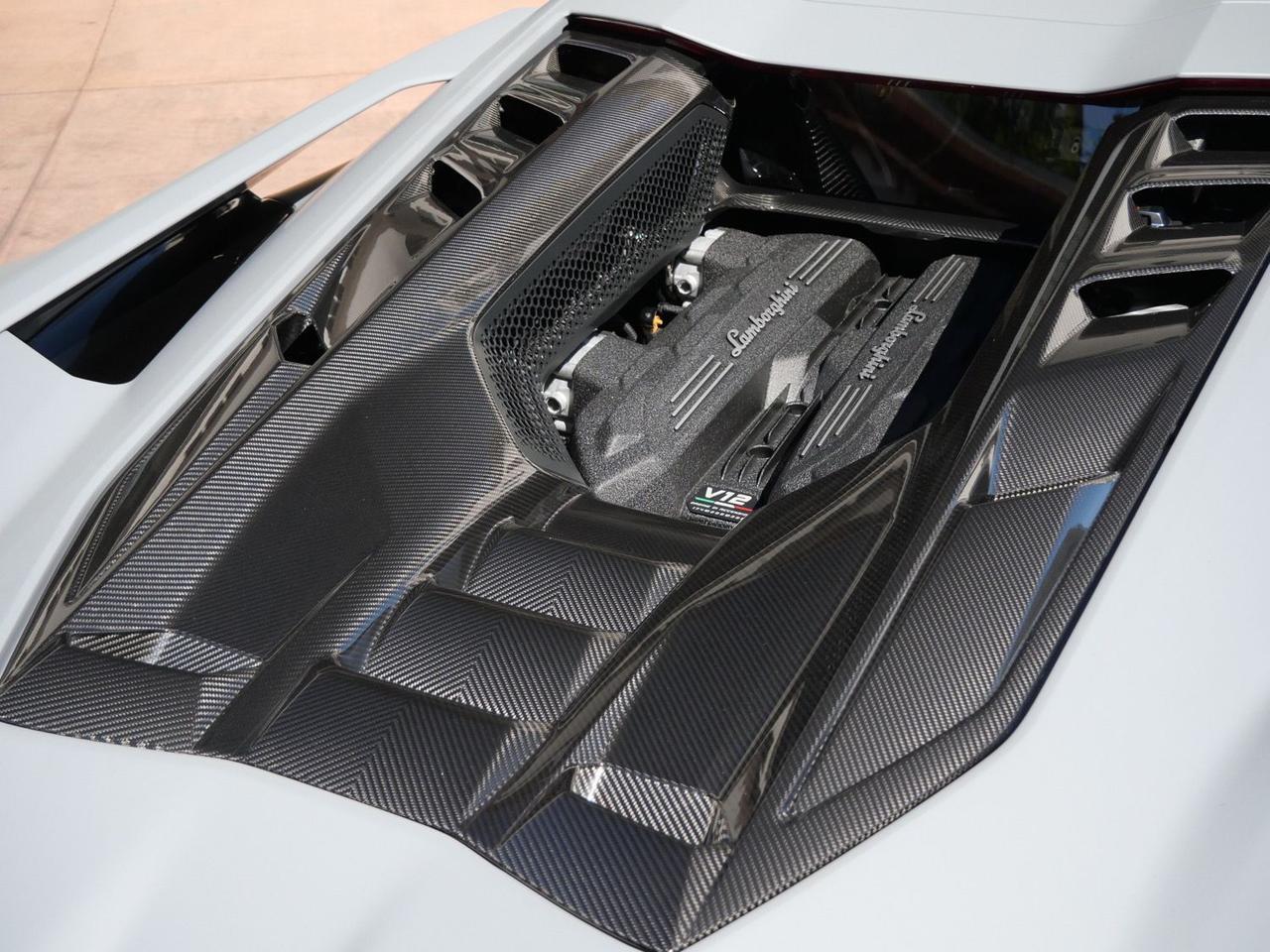 2025 Lamborghini Revuelto Base Base Lawrence KS