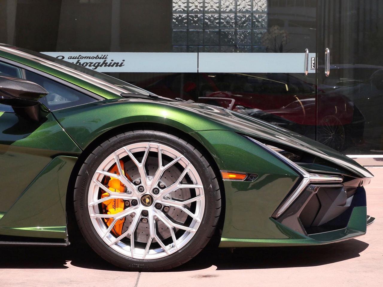 2025 Lamborghini Revuelto Base Base Lawrence KS