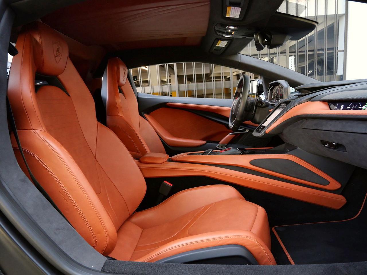 2025 Lamborghini Revuelto Base Base Lawrence KS