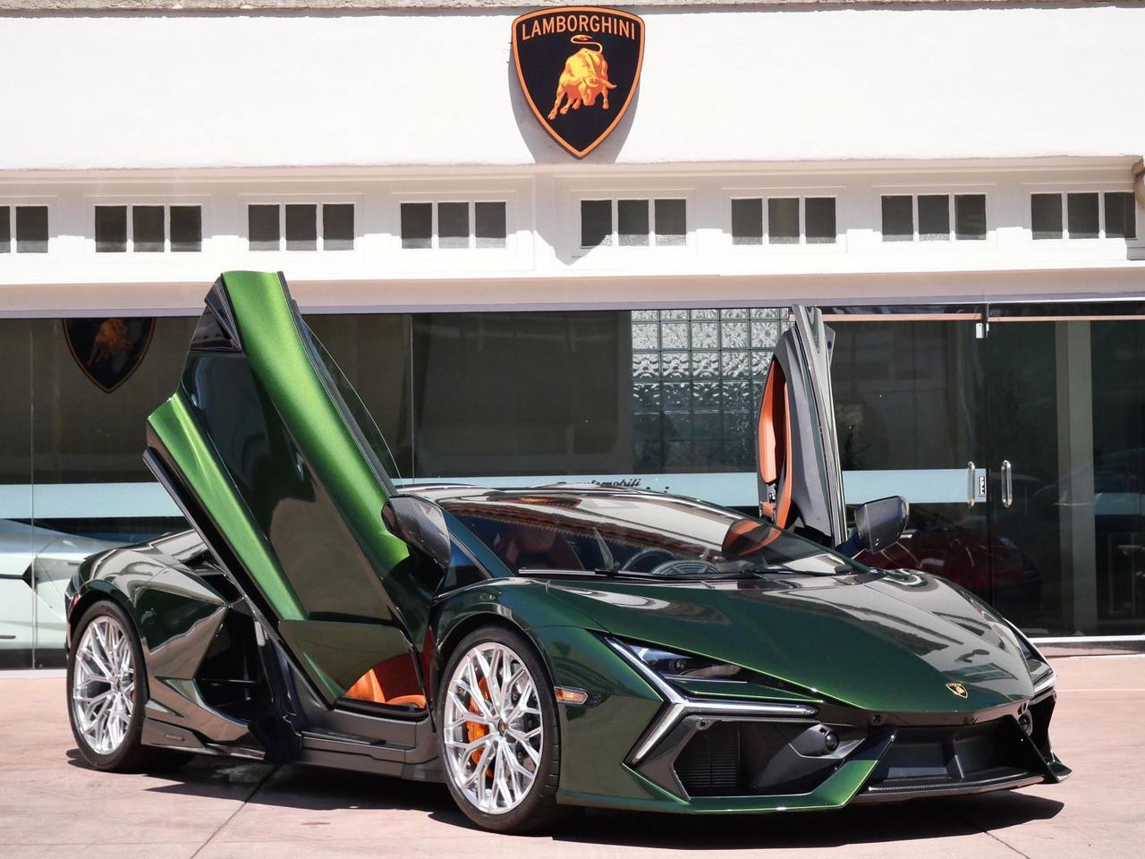 2025 Lamborghini Revuelto Base Base Lawrence KS
