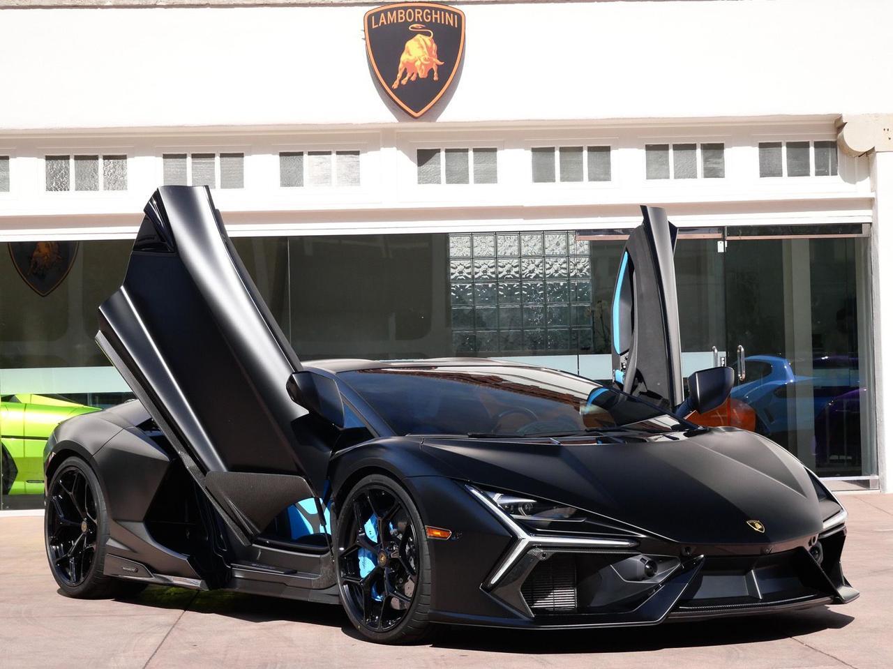 2025 Lamborghini Revuelto Base Base Lawrence KS