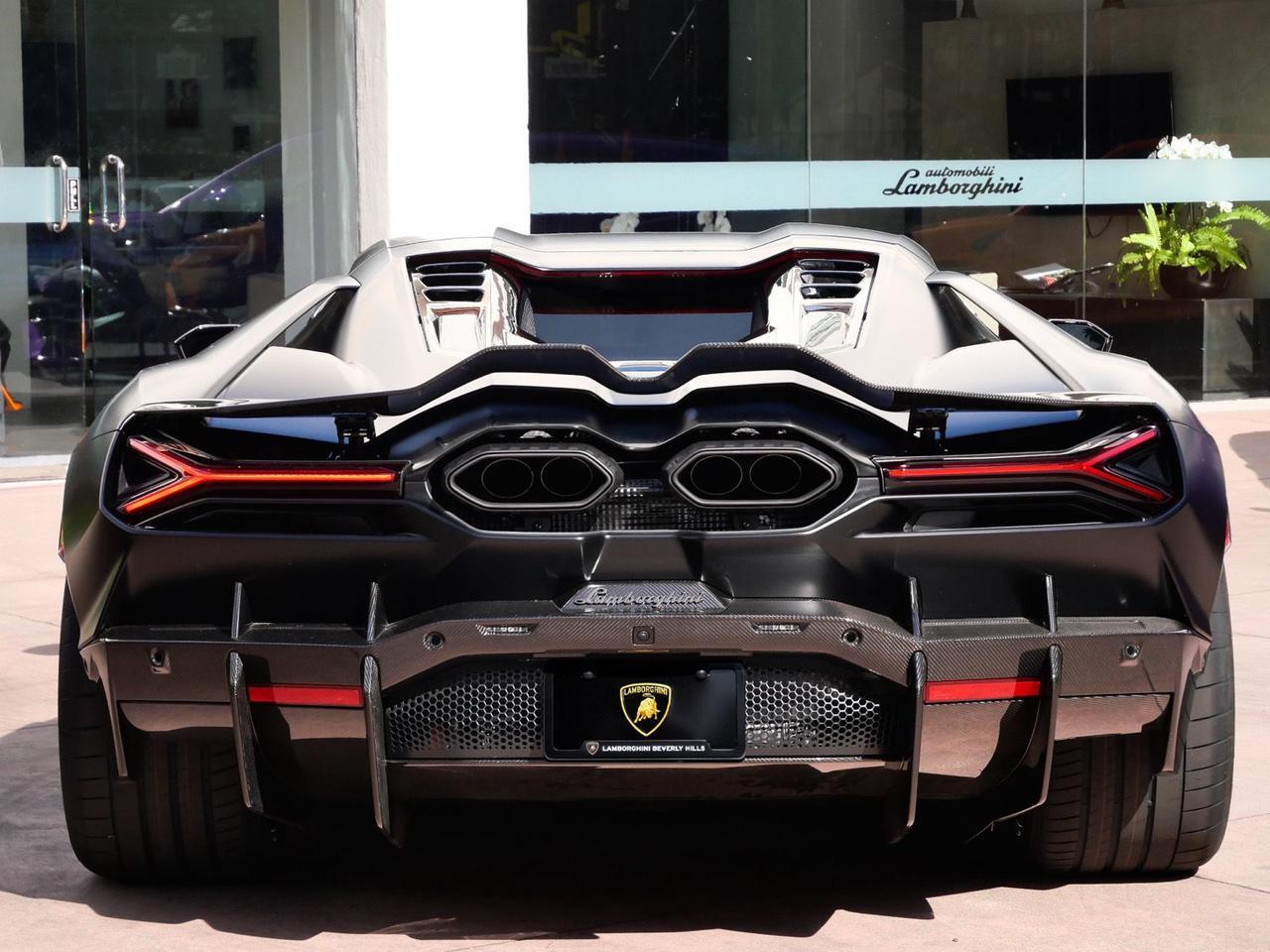 2025 Lamborghini Revuelto Base Base Lawrence KS