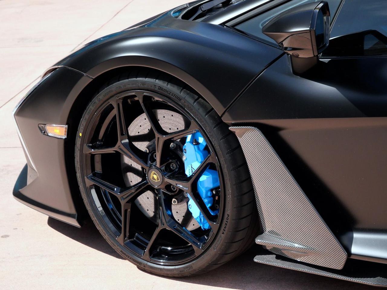 2025 Lamborghini Revuelto Base Base Lawrence KS