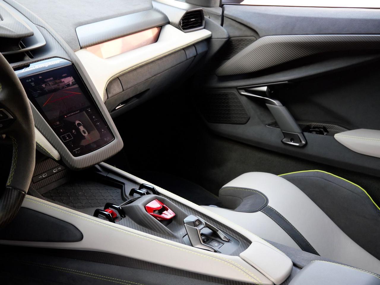 2025 Lamborghini Revuelto Base Base Lawrence KS