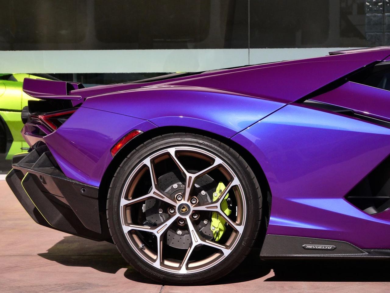 2025 Lamborghini Revuelto Base Base Lawrence KS
