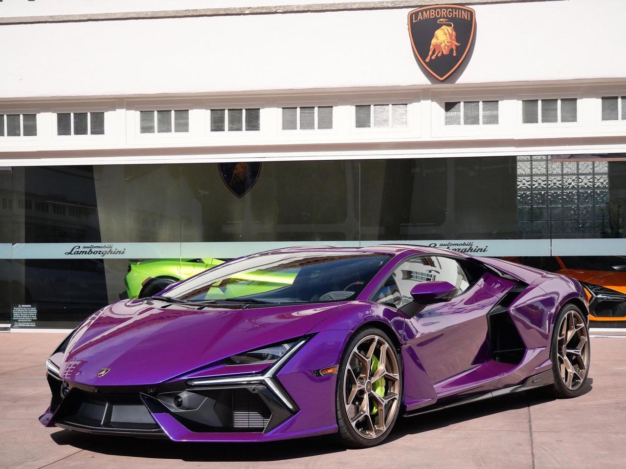 2025 Lamborghini Revuelto Base Base Lawrence KS
