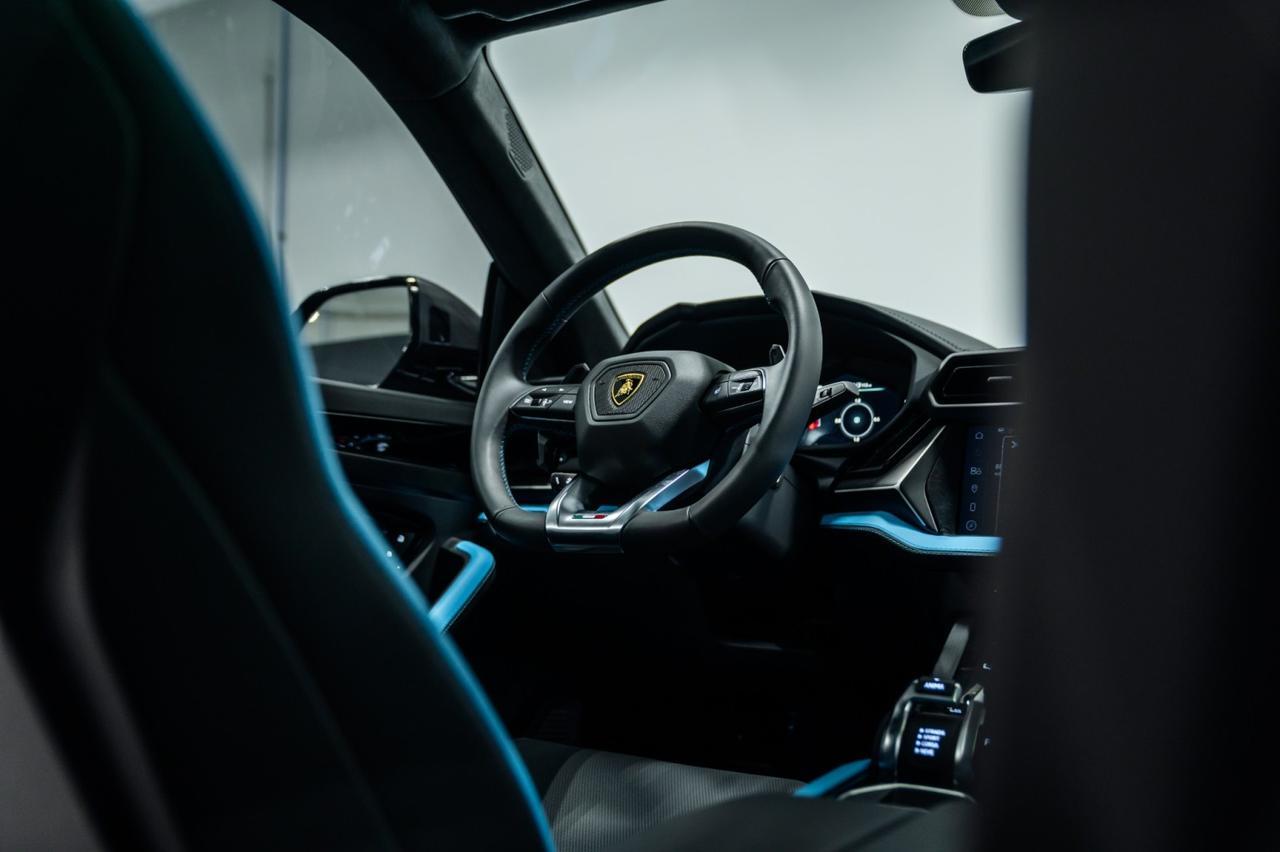 2025 Lamborghini Urus SE Charlotte NC 2025 Lamborghini Urus SE Charlotte NC