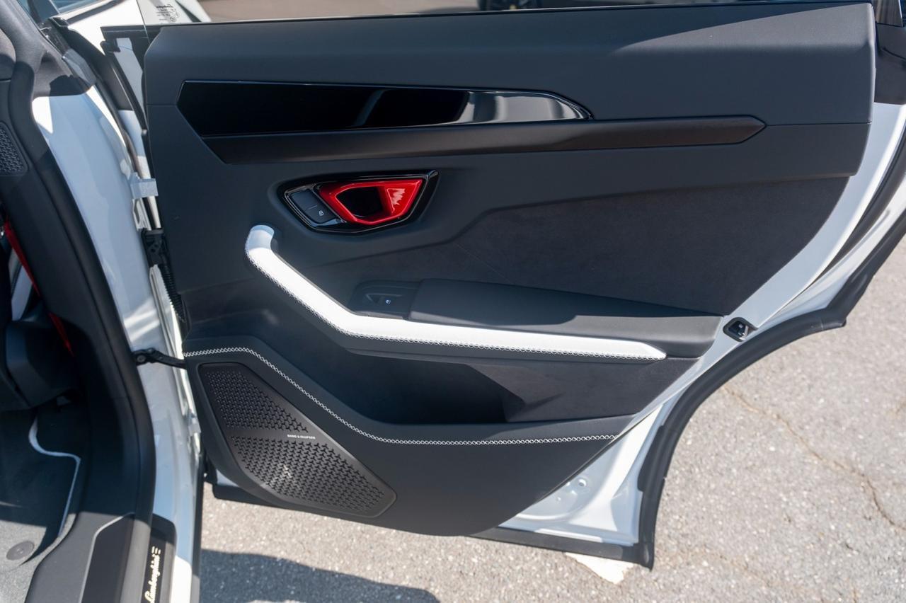 2025 Lamborghini Urus SE Charlotte NC 2025 Lamborghini Urus SE Charlotte NC