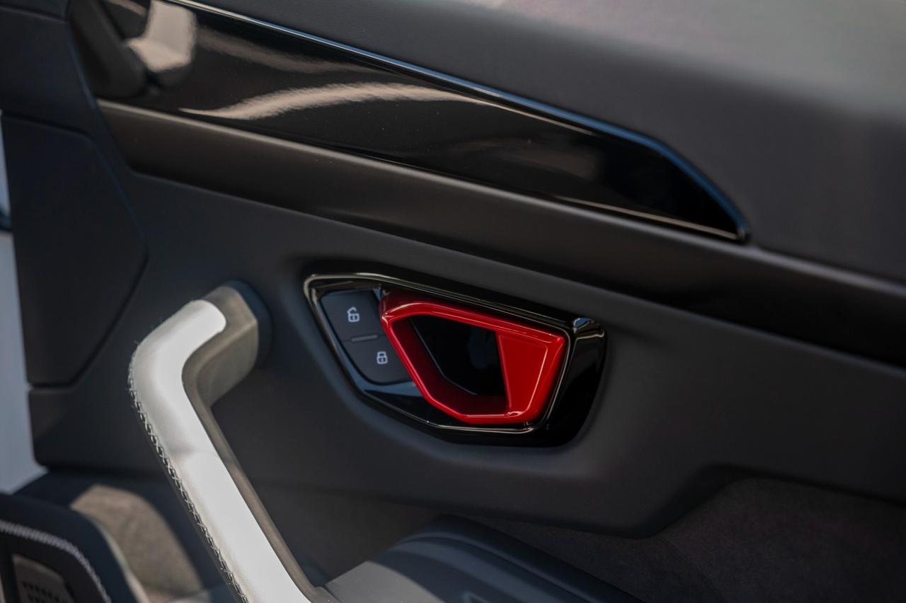 2025 Lamborghini Urus SE Charlotte NC 2025 Lamborghini Urus SE Charlotte NC