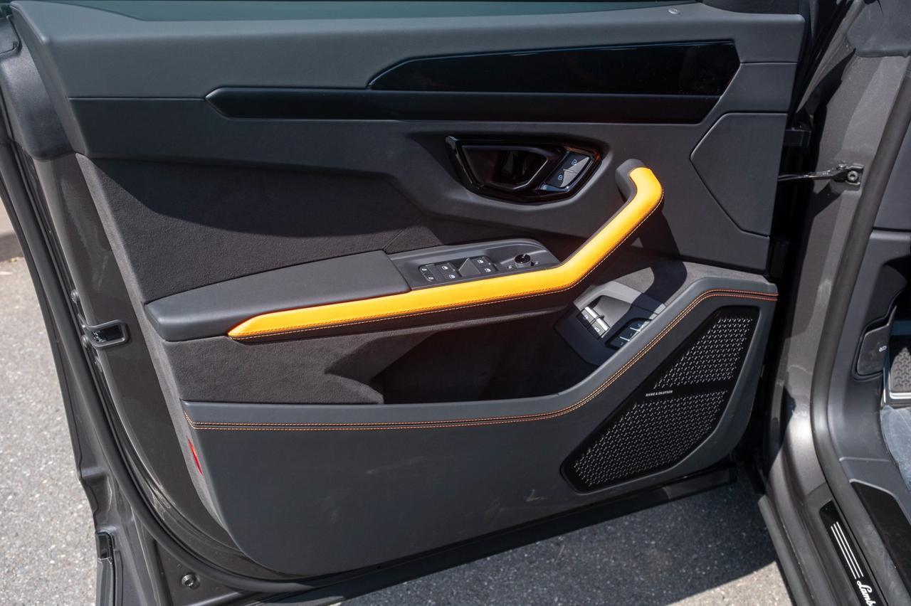 2025 Lamborghini Urus SE Charlotte NC 2025 Lamborghini Urus SE Charlotte NC