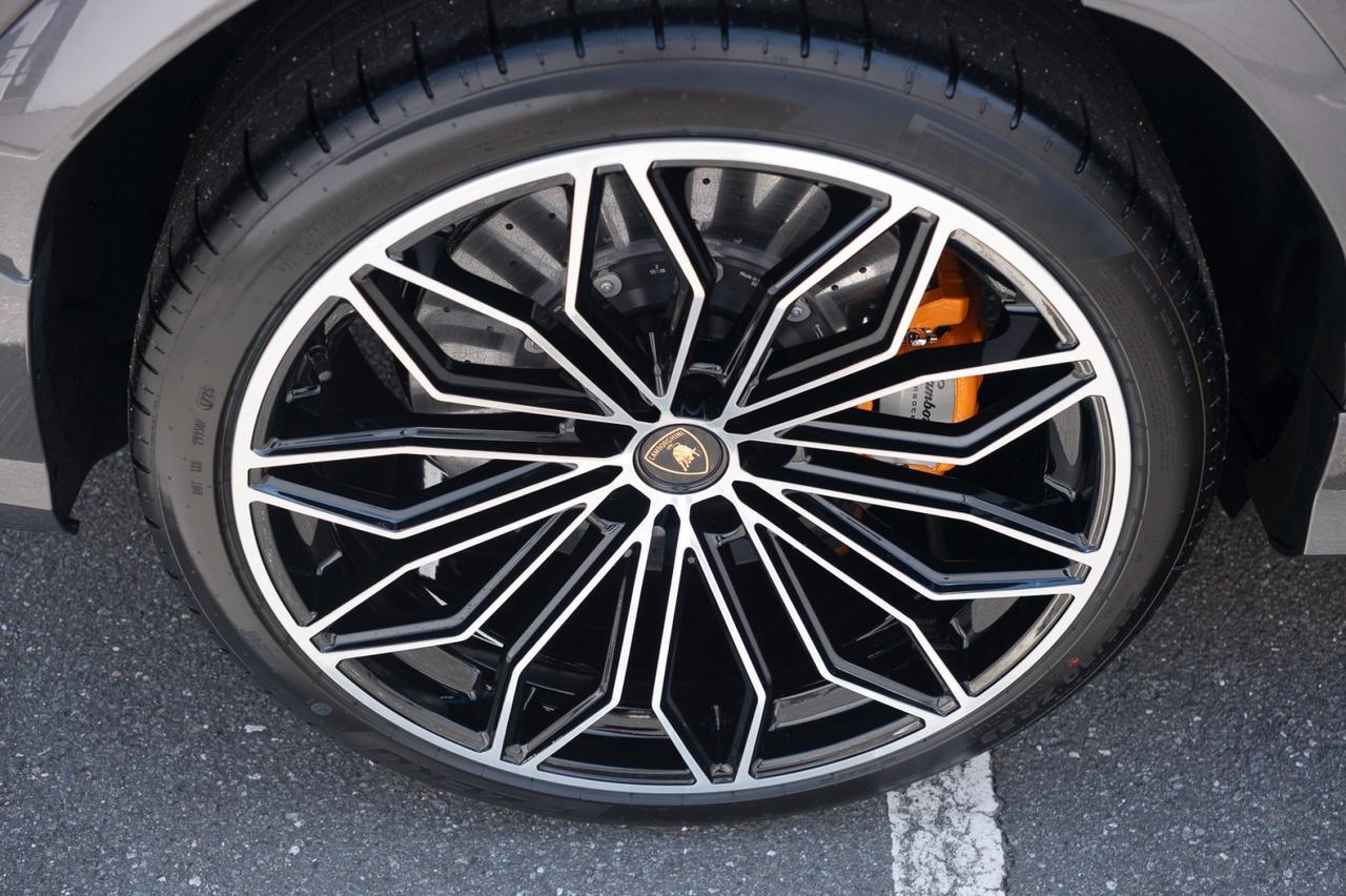 2025 Lamborghini Urus SE Charlotte NC 2025 Lamborghini Urus SE Charlotte NC