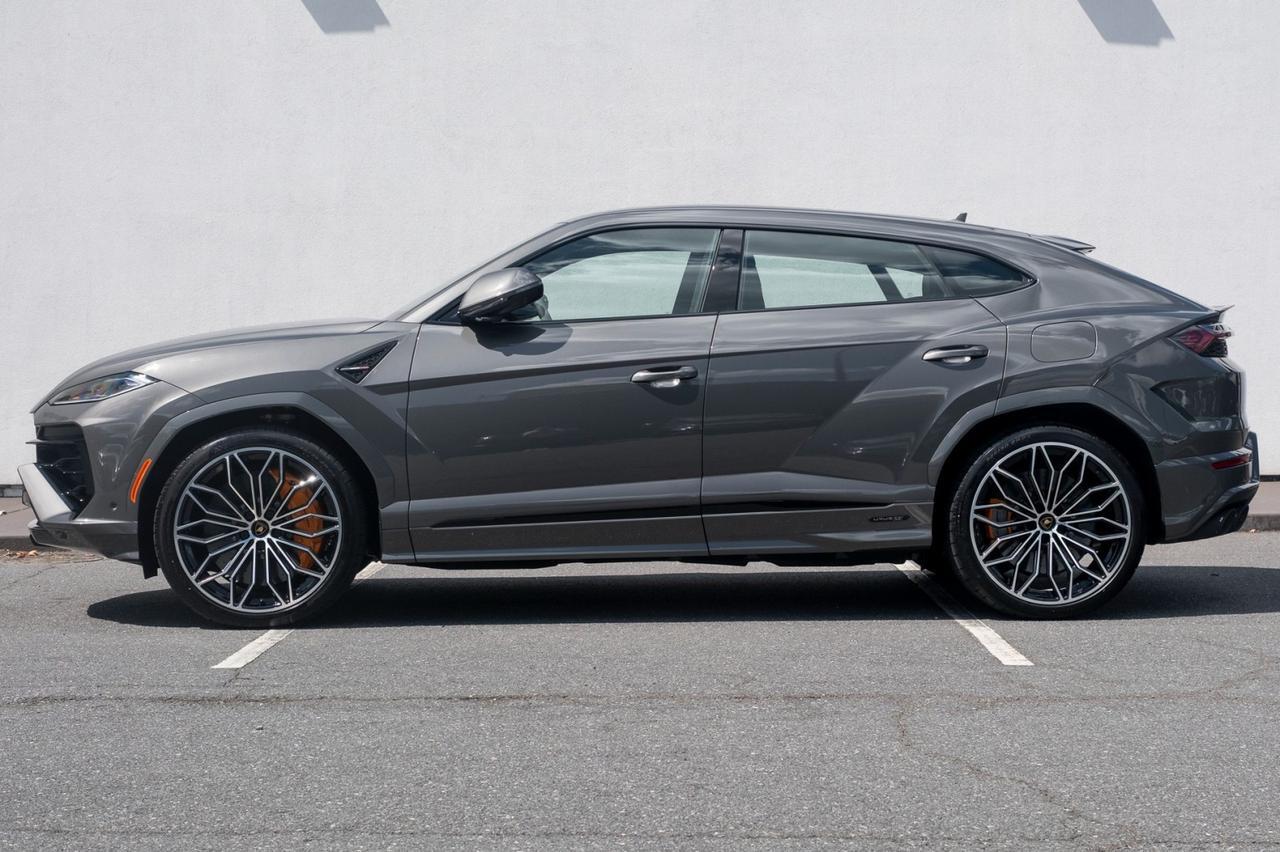 2025 Lamborghini Urus SE Charlotte NC 2025 Lamborghini Urus SE Charlotte NC