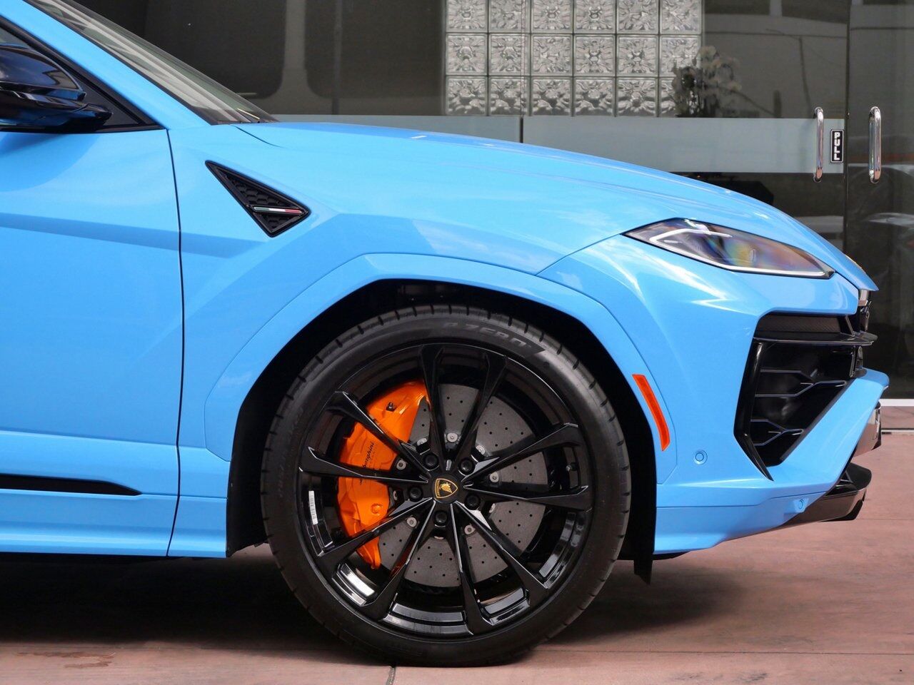 2025 Lamborghini Urus SE Lawrence KS