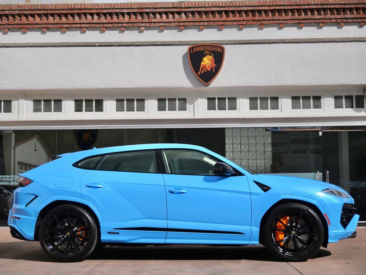 2025 Lamborghini Urus SE