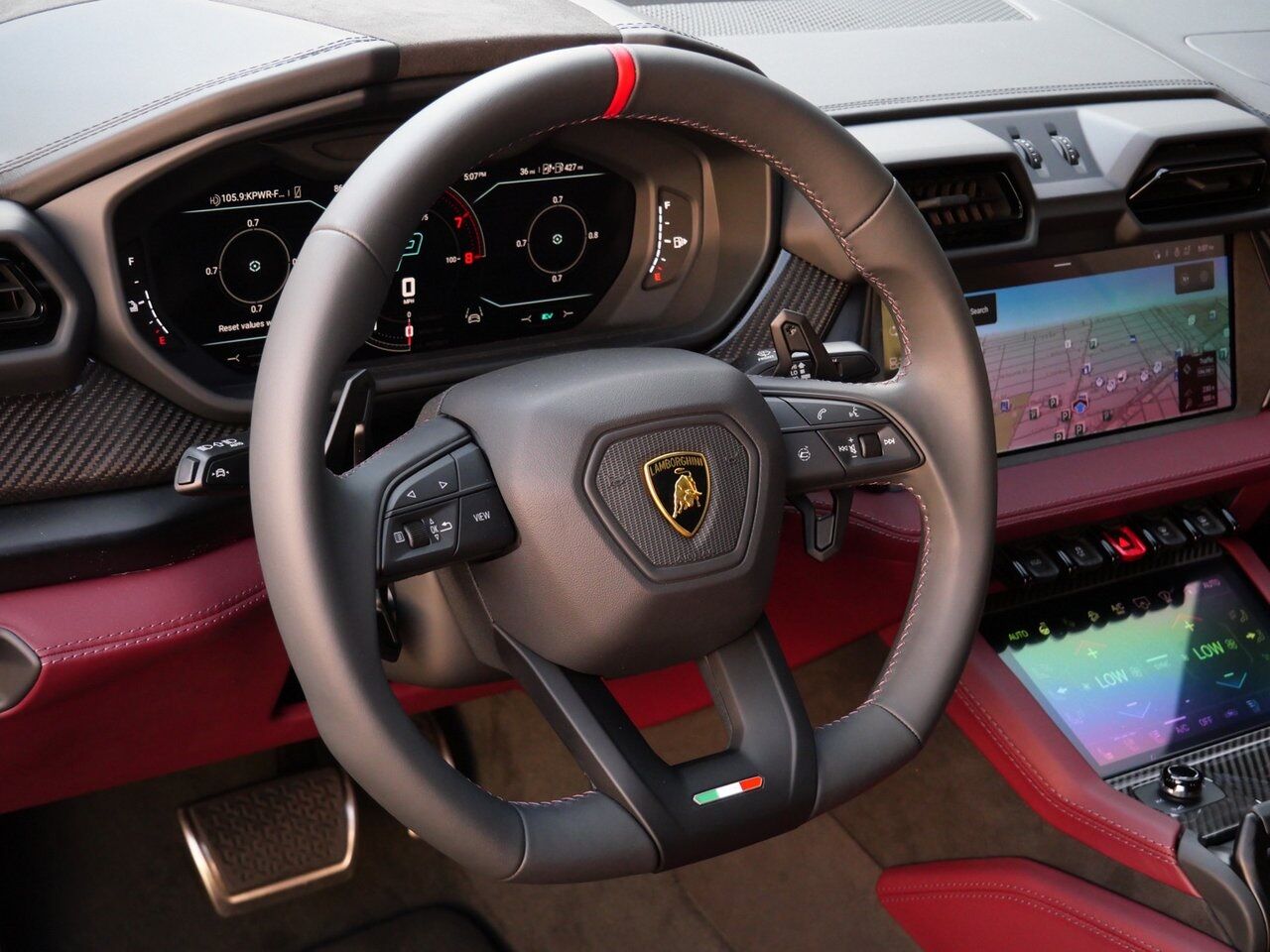 2025 Lamborghini Urus SE Lawrence KS