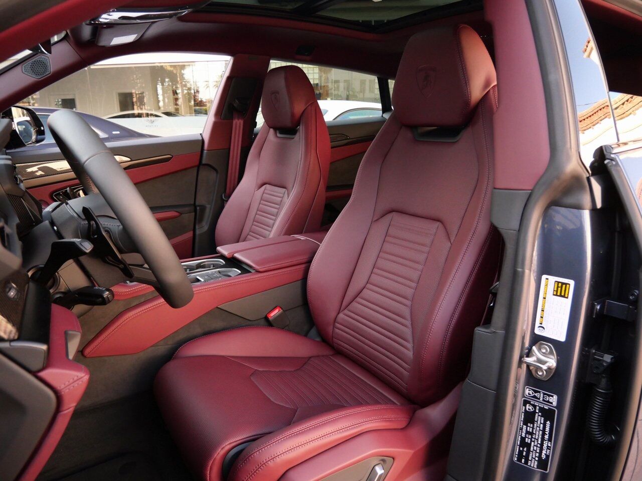 2025 Lamborghini Urus SE Lawrence KS