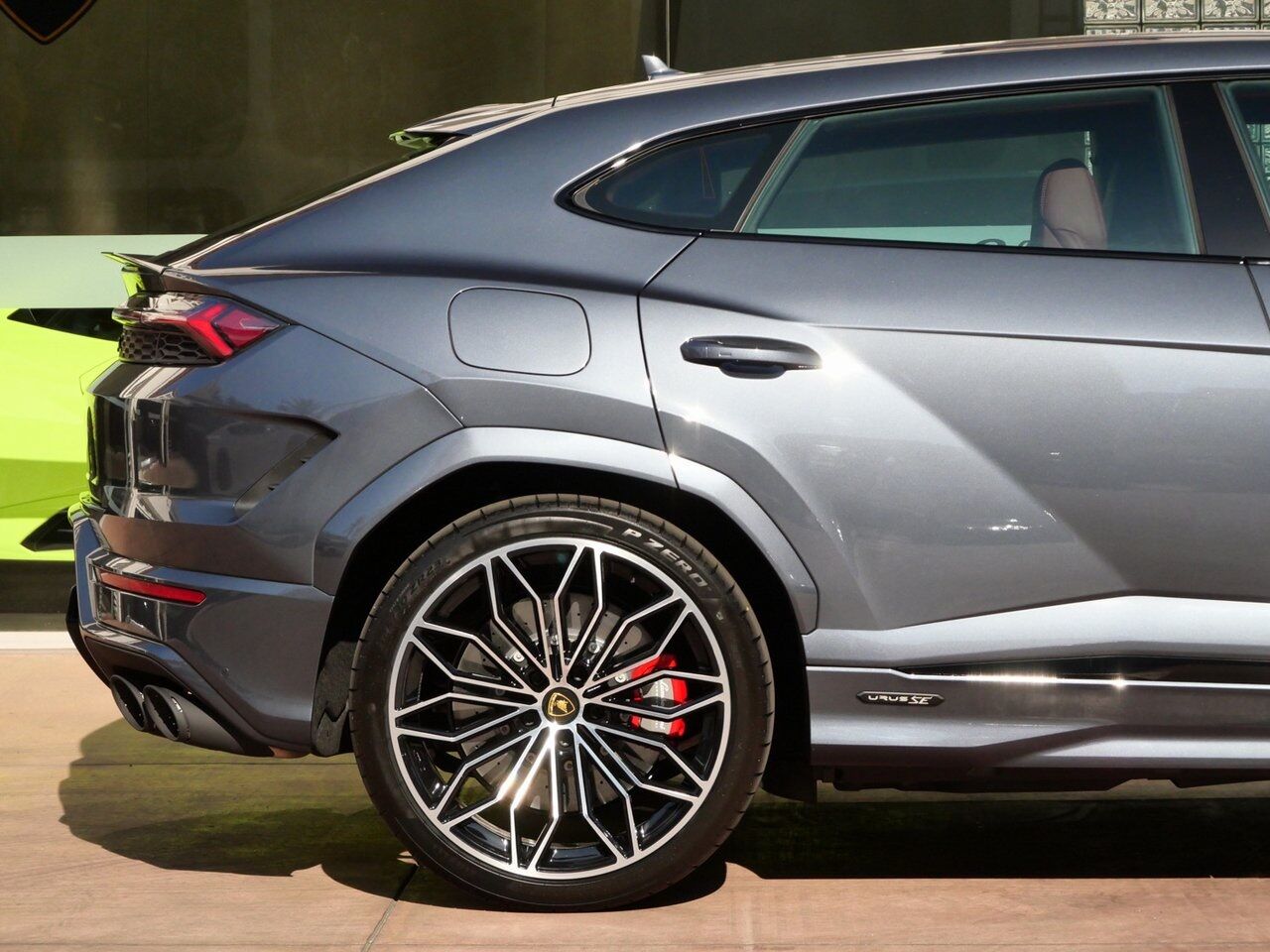 2025 Lamborghini Urus SE Lawrence KS