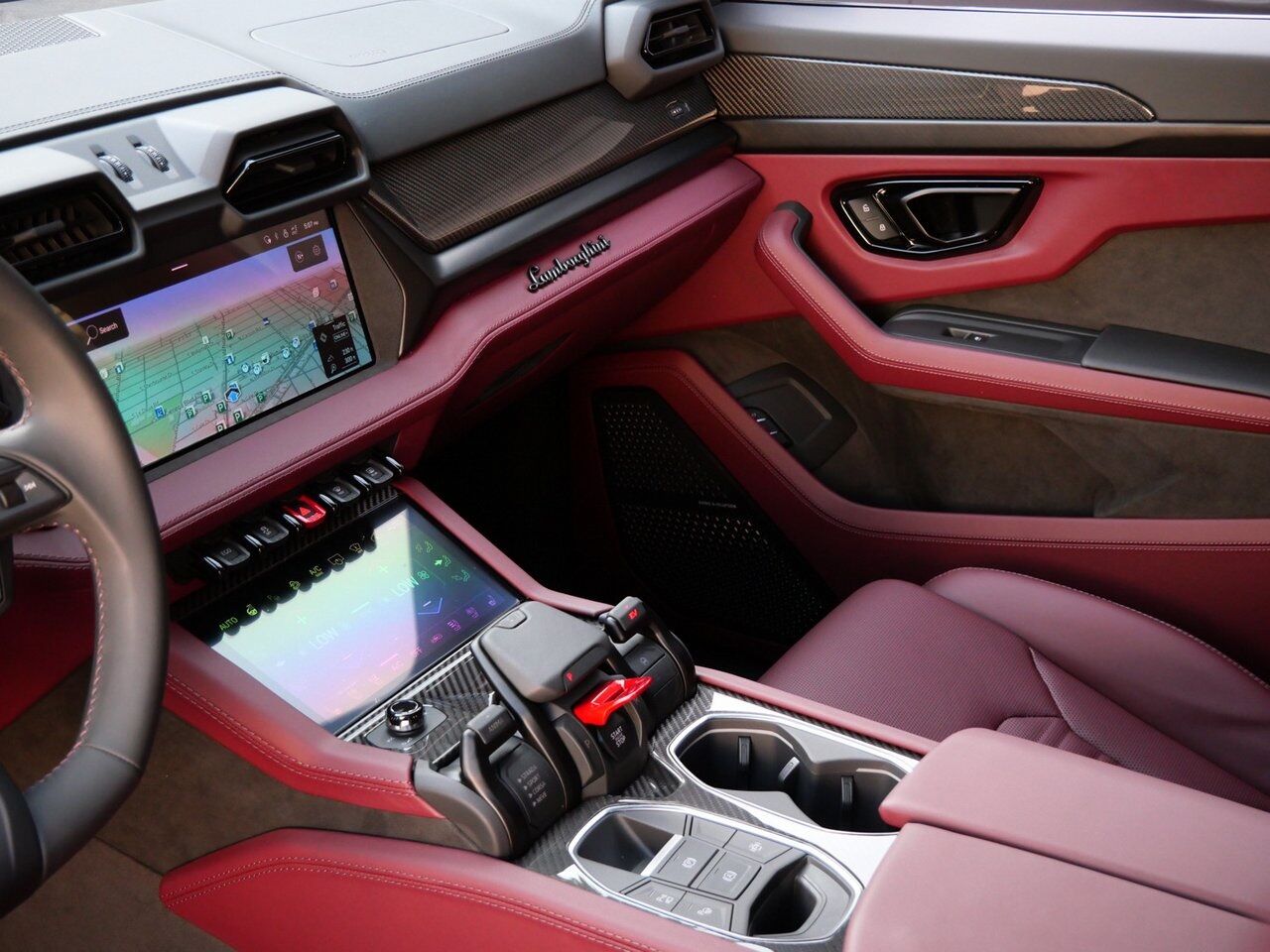 2025 Lamborghini Urus SE Lawrence KS