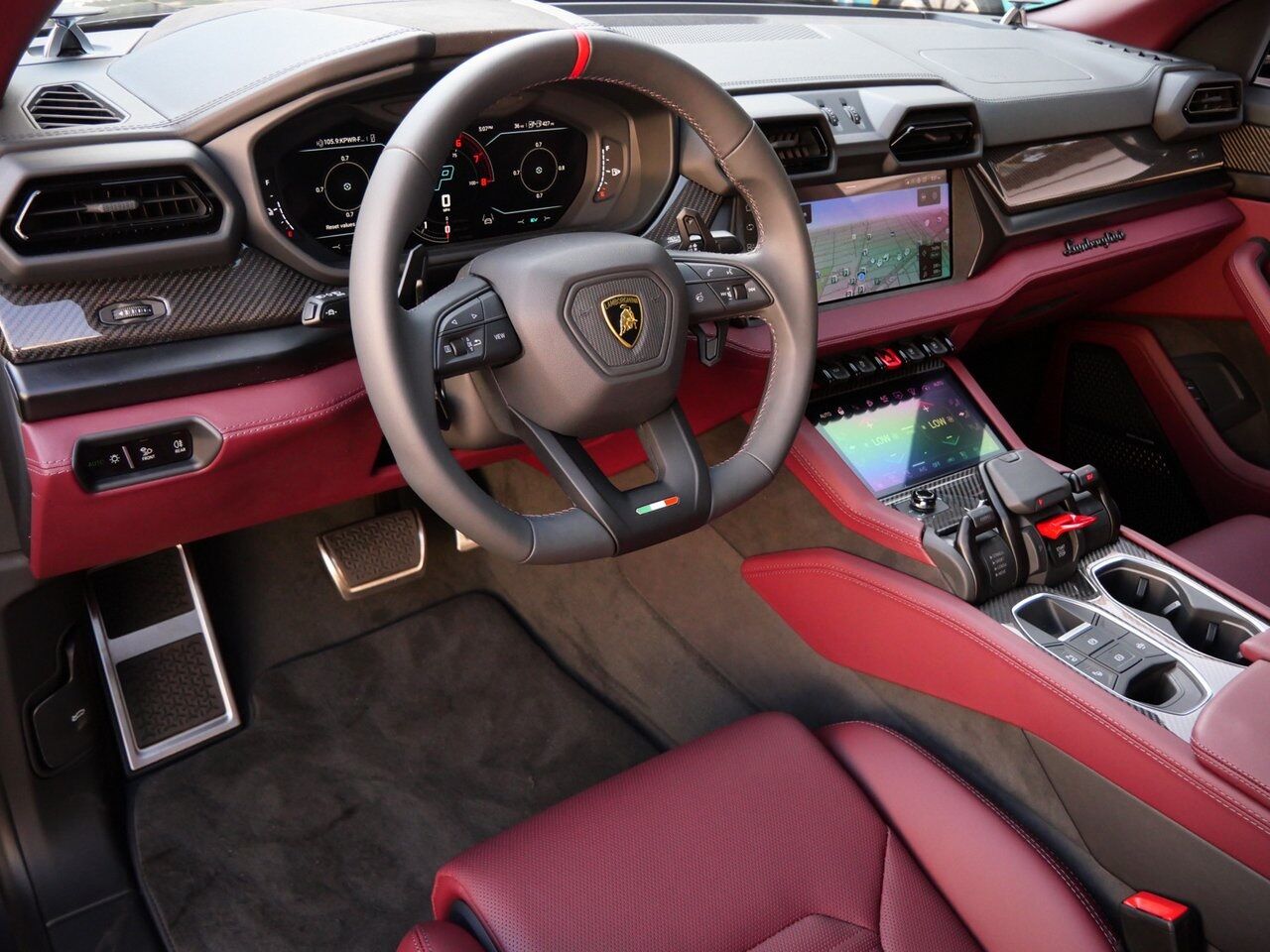 2025 Lamborghini Urus SE Lawrence KS