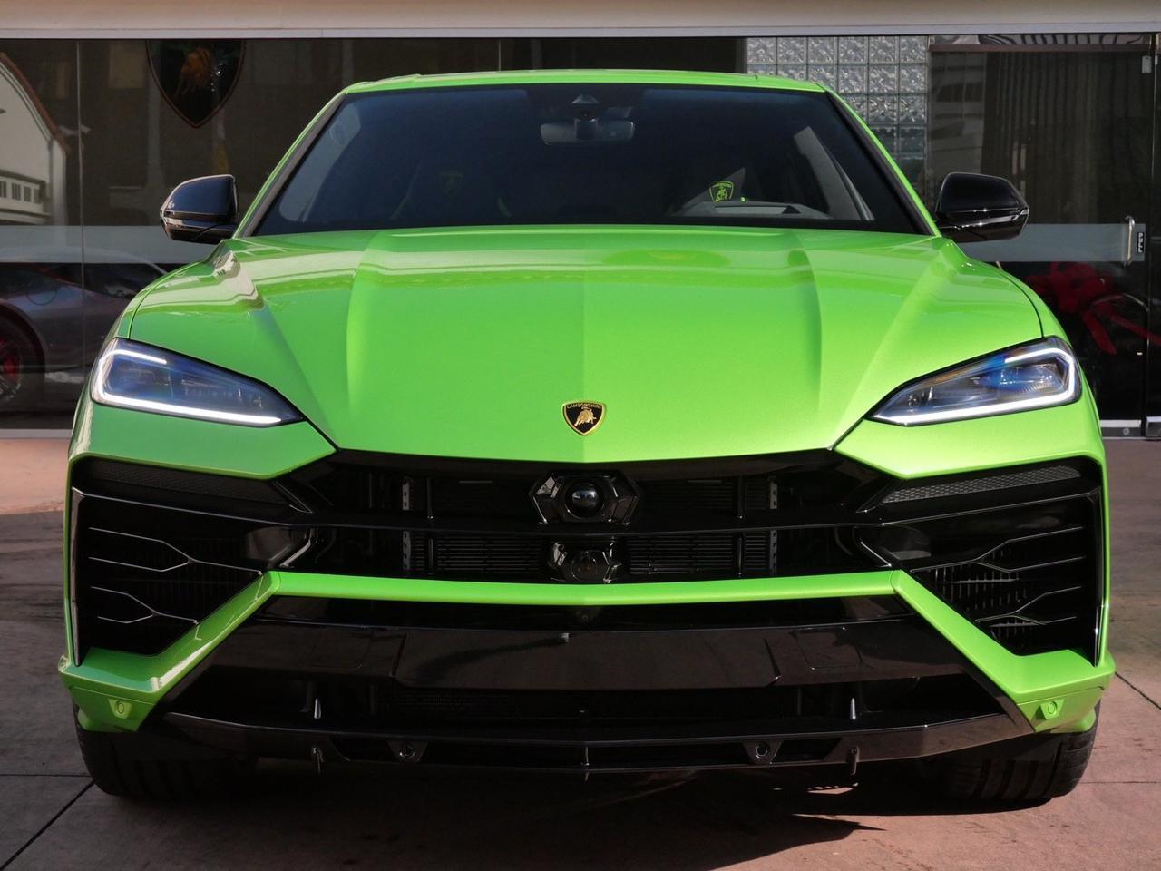 2025 Lamborghini Urus SE Lawrence KS