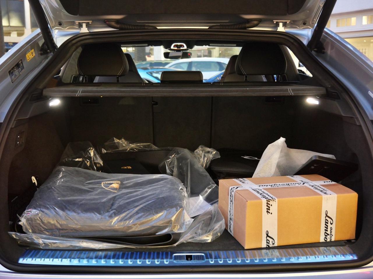 2025 Lamborghini Urus SE Lawrence KS