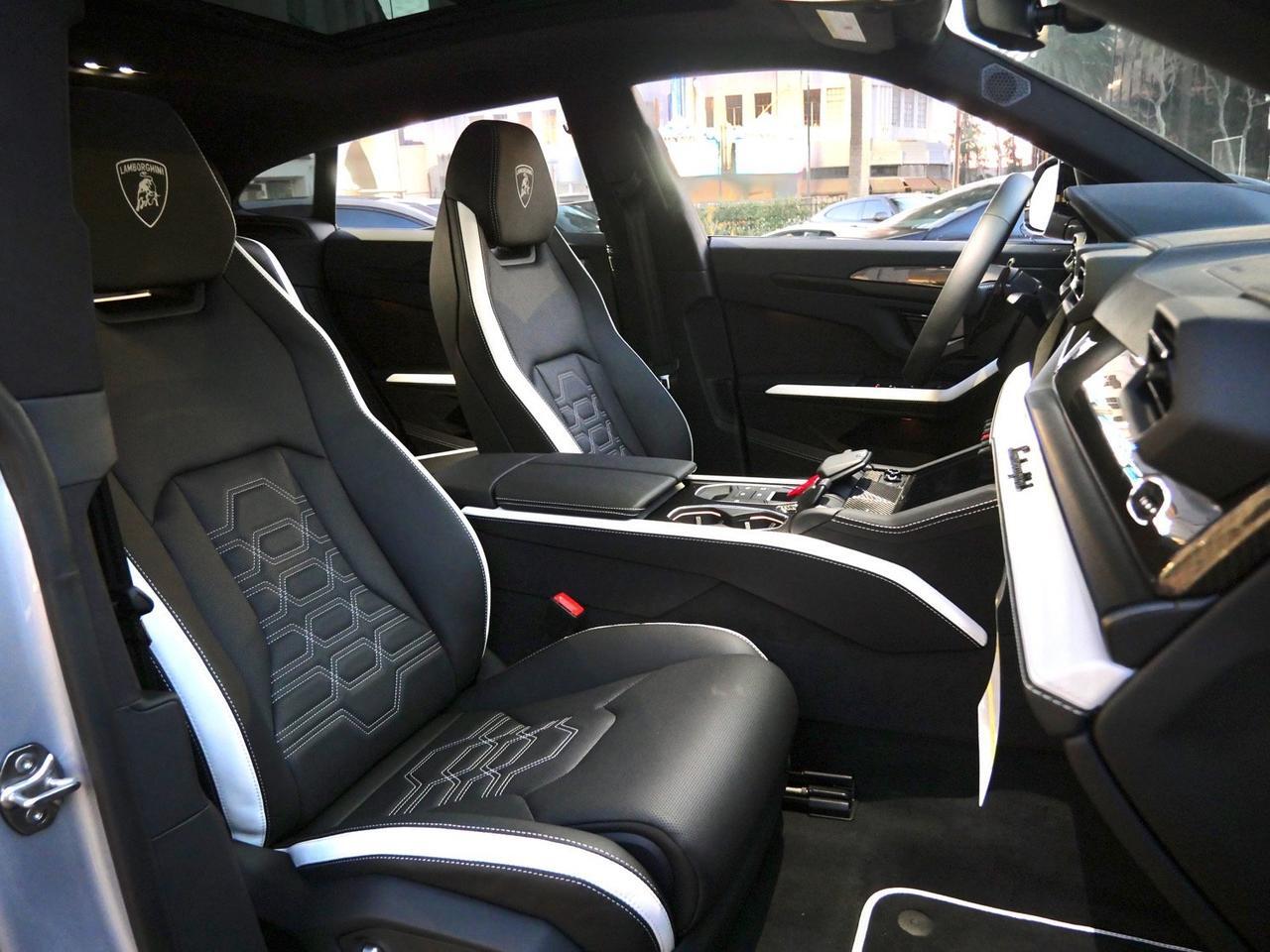 2025 Lamborghini Urus SE Lawrence KS