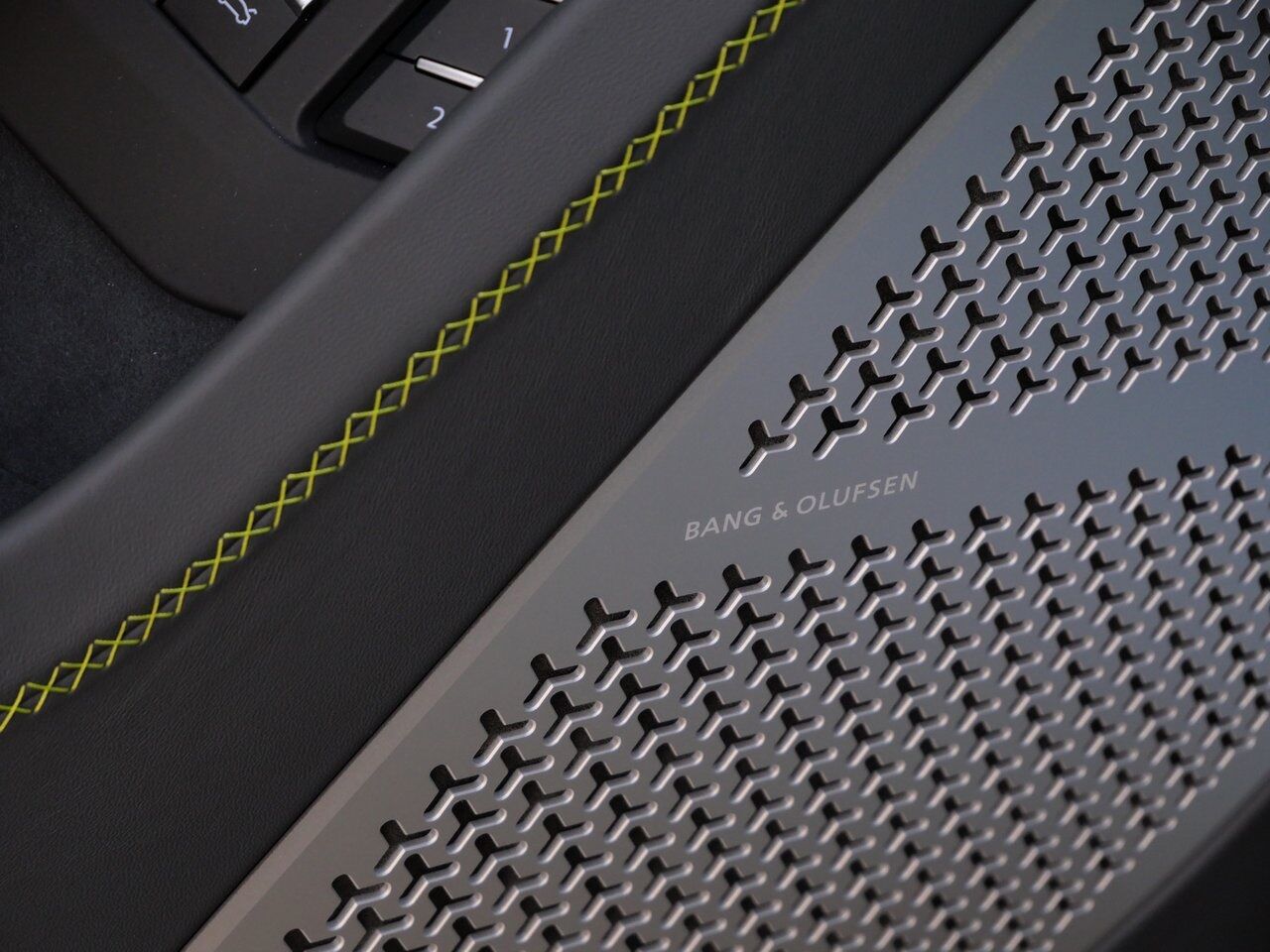 2025 Lamborghini Urus SE Lawrence KS