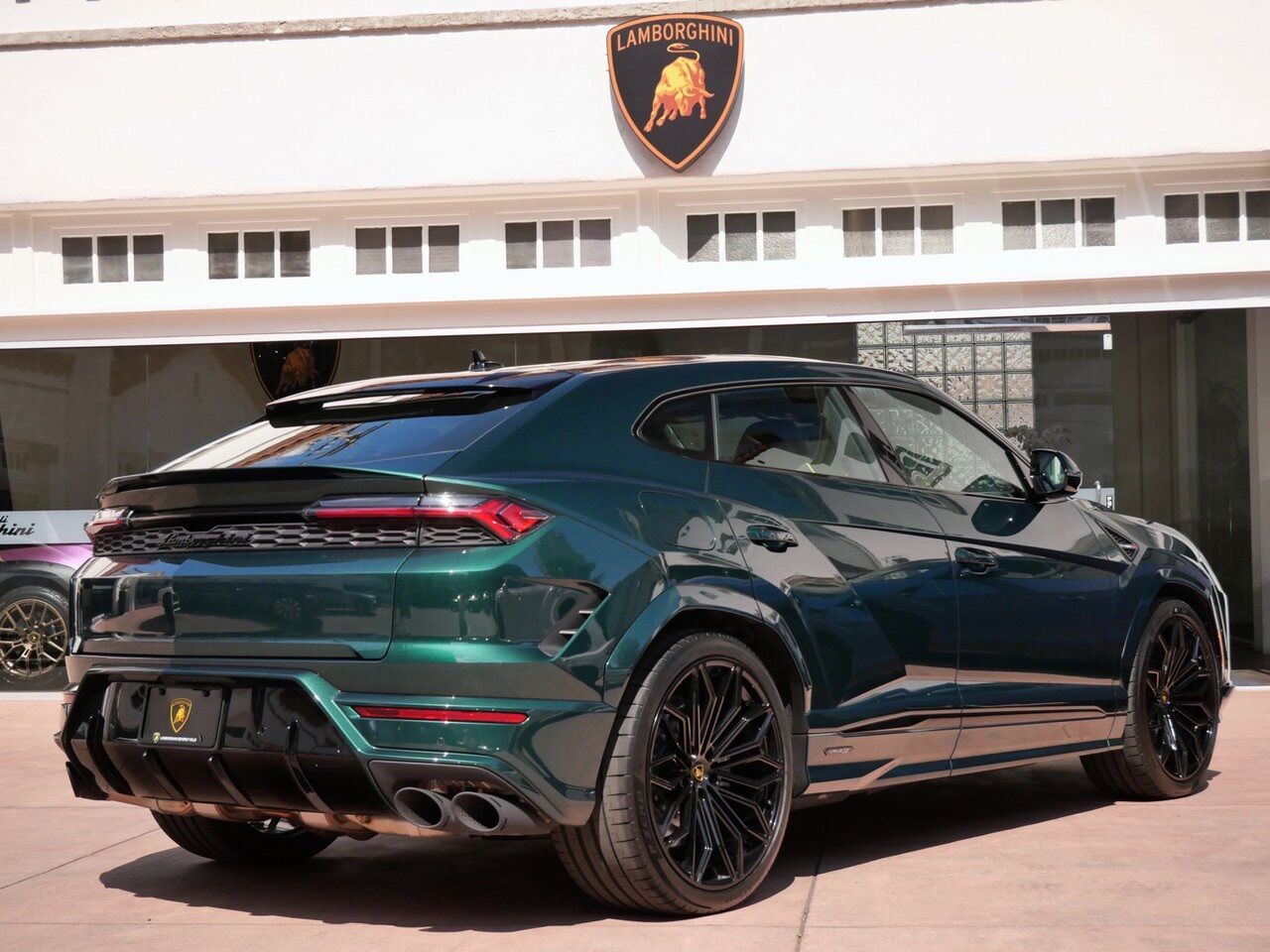 2025 Lamborghini Urus SE Lawrence KS