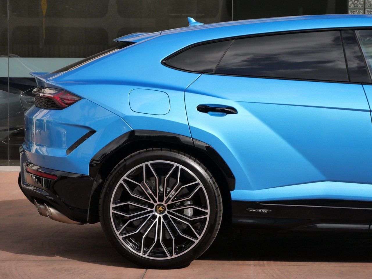 2025 Lamborghini Urus SE Lawrence KS