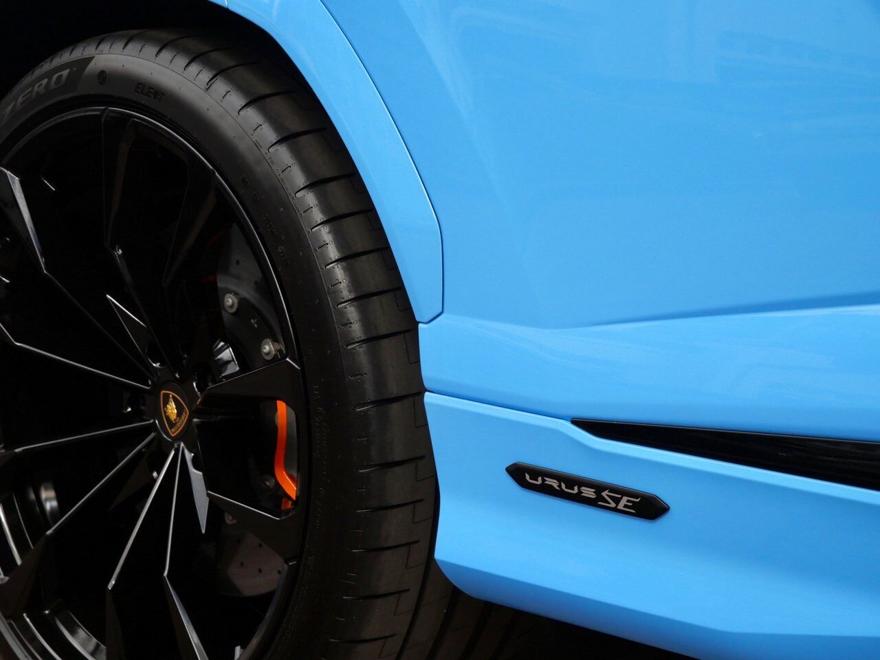 2025 Lamborghini Urus SE Lawrence KS