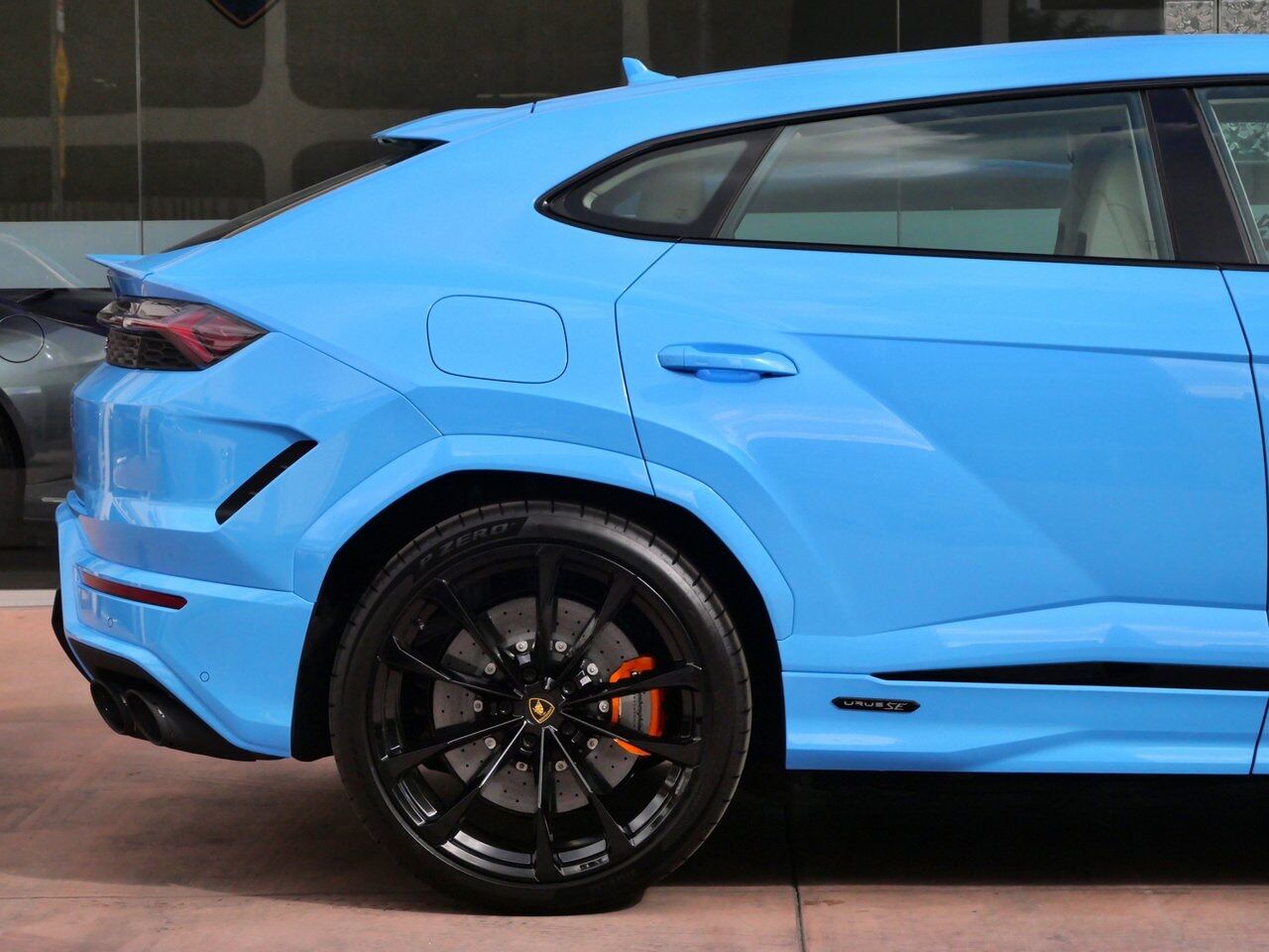 2025 Lamborghini Urus SE Lawrence KS