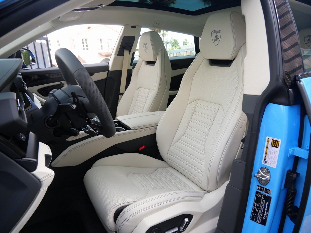 2025 Lamborghini Urus SE Lawrence KS