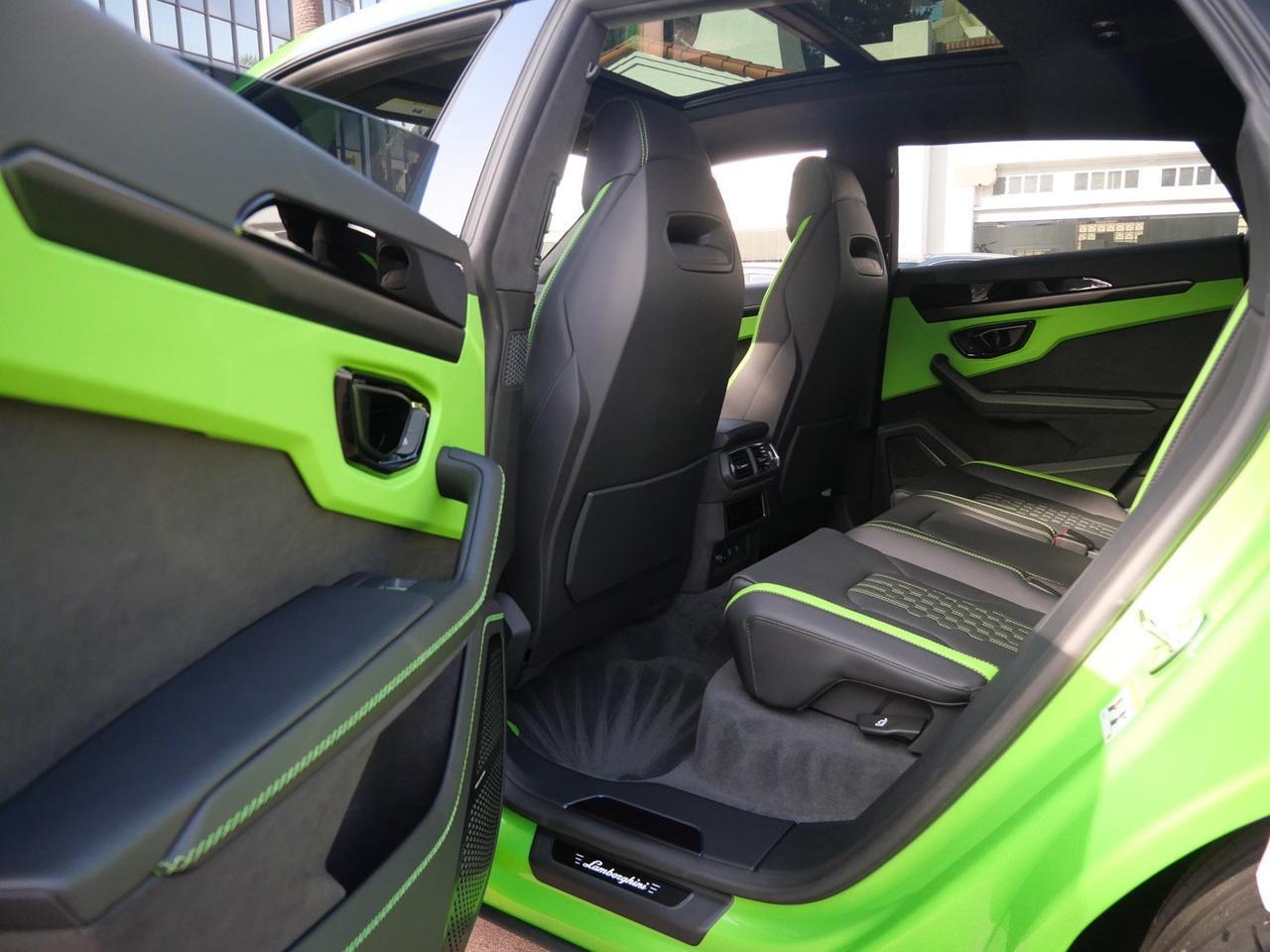 2025 Lamborghini Urus SE Lawrence KS