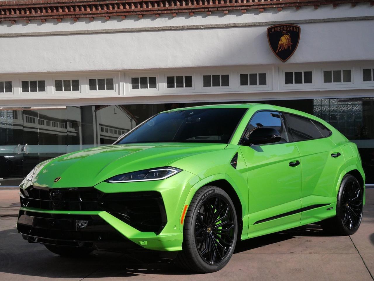 2025 Lamborghini Urus SE Lawrence KS