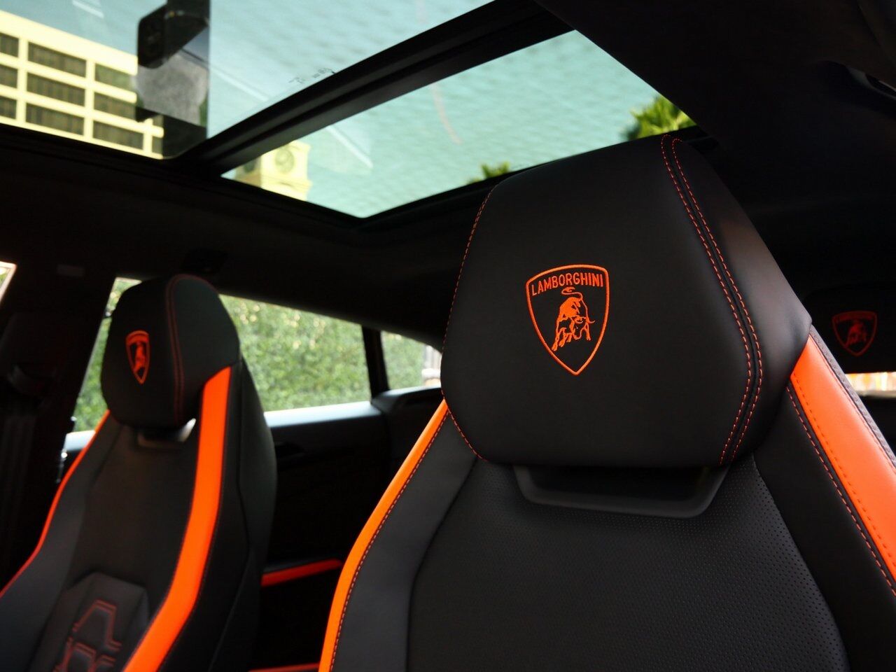 2025 Lamborghini Urus SE Lawrence KS