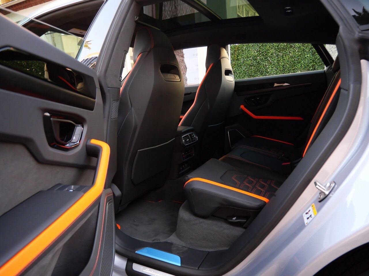 2025 Lamborghini Urus SE Lawrence KS