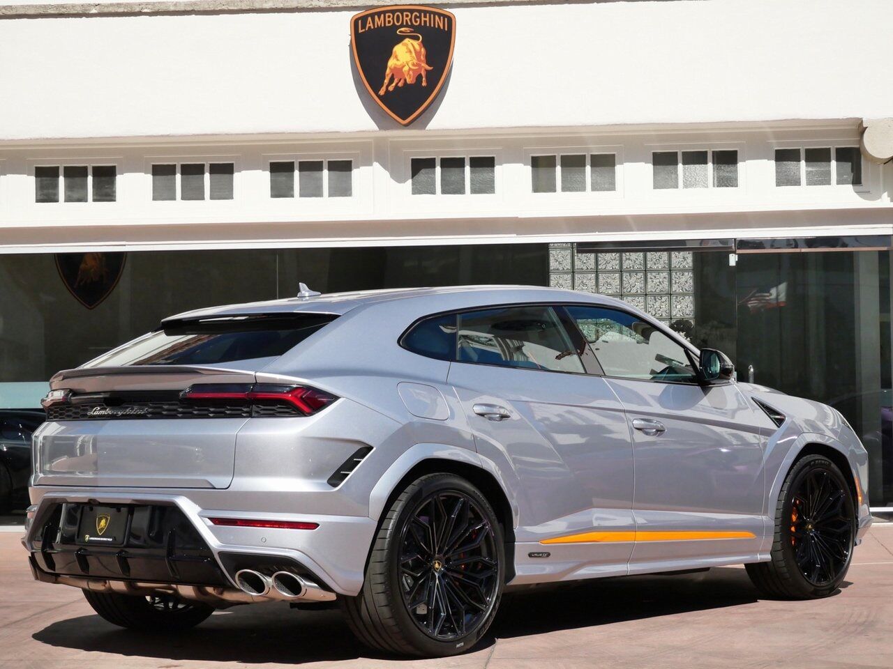 2025 Lamborghini Urus SE Lawrence KS