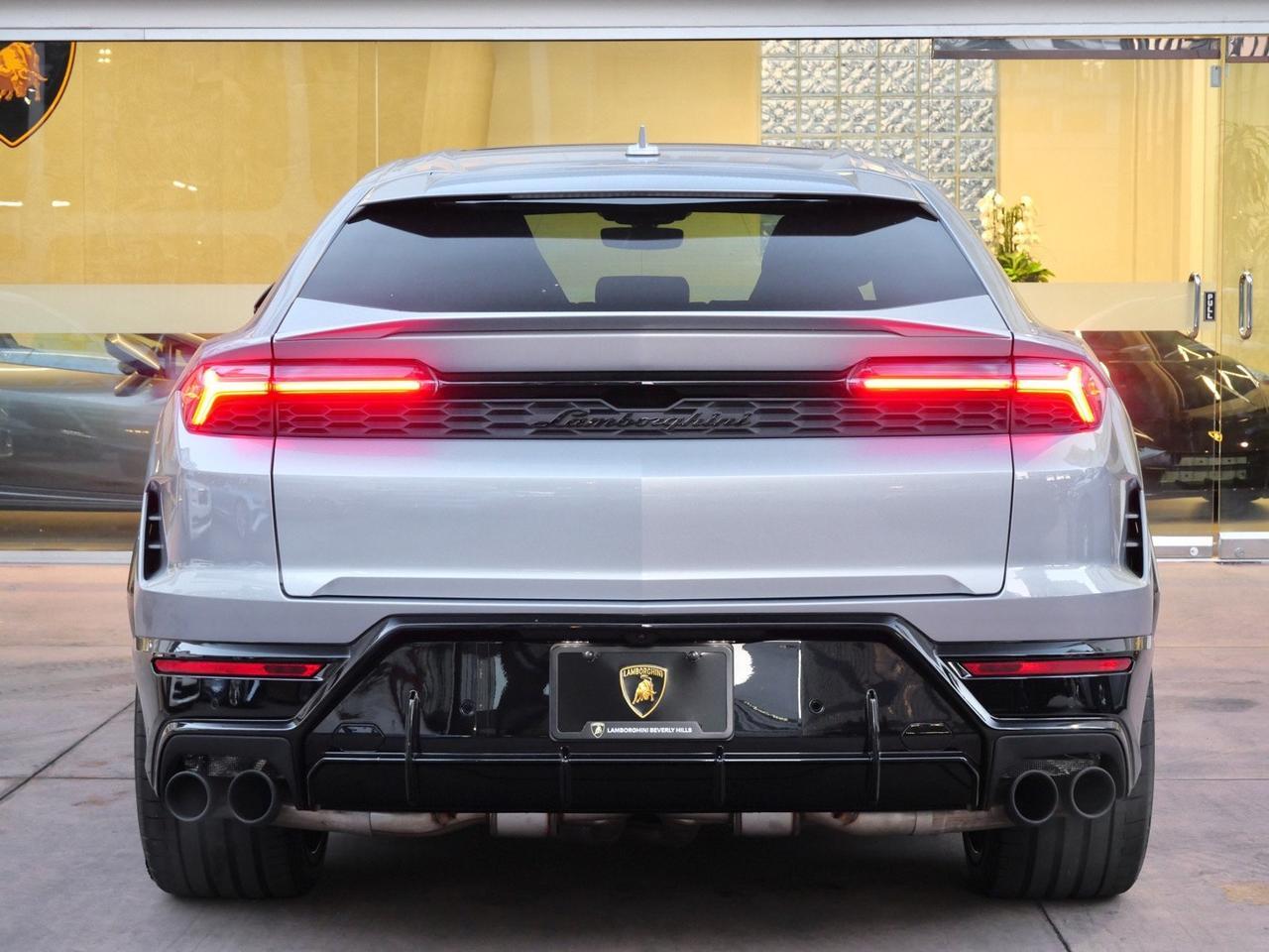 2025 Lamborghini Urus SE Lawrence KS