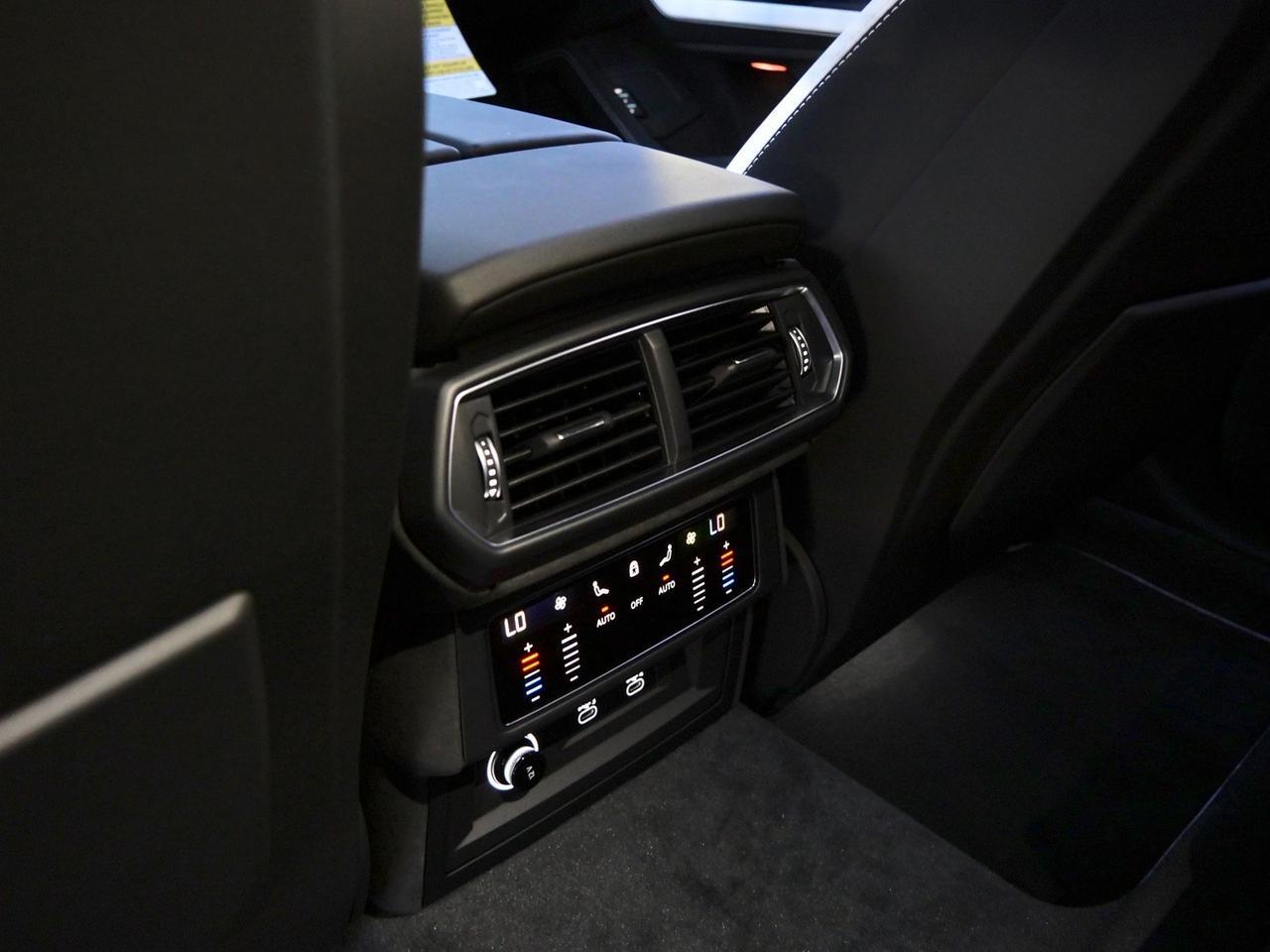 2025 Lamborghini Urus SE Lawrence KS