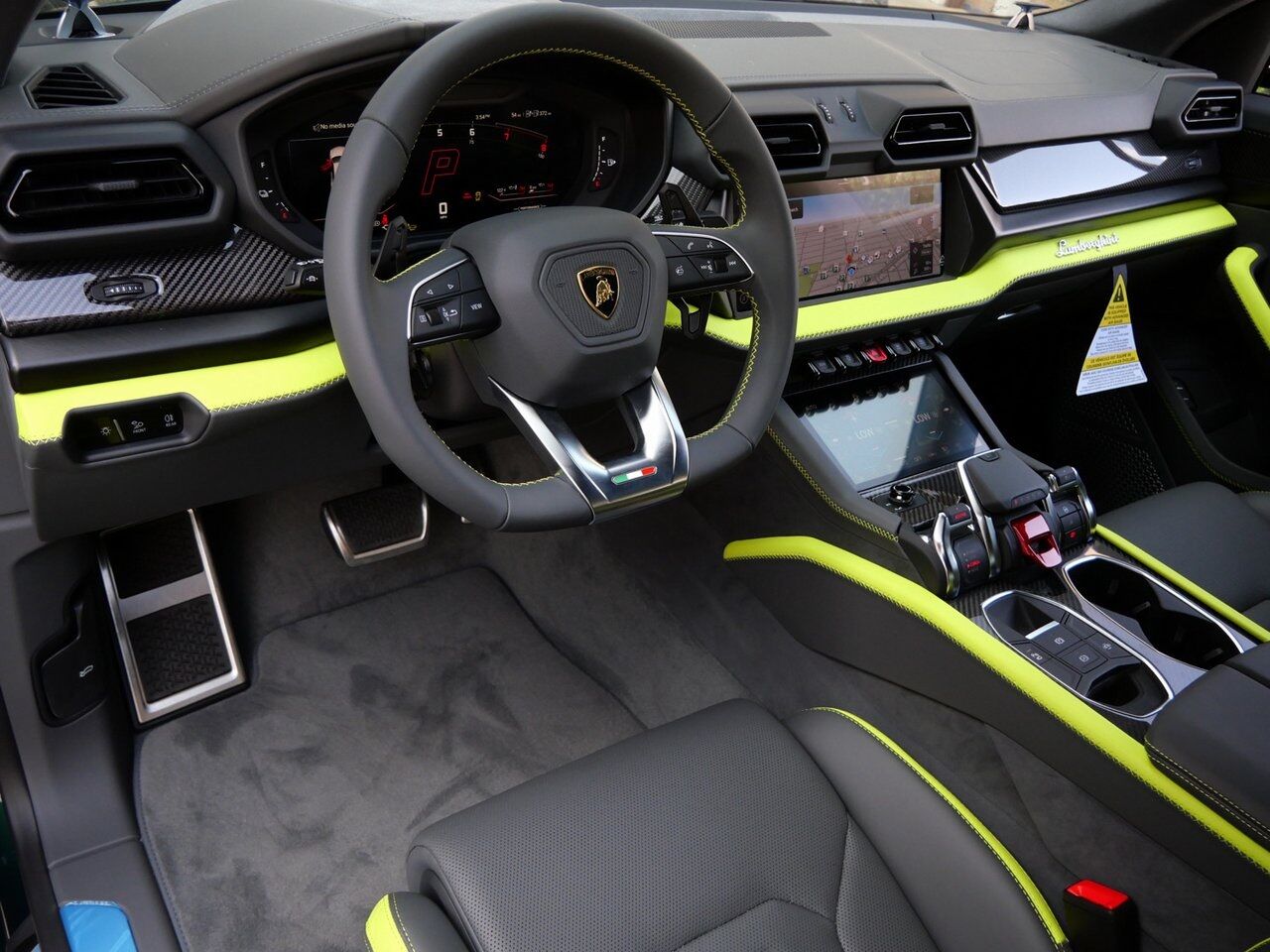 2025 Lamborghini Urus SE Lawrence KS