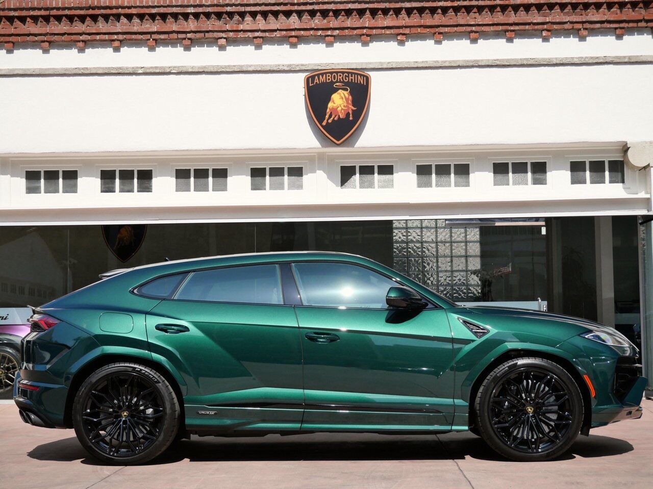 2025 Lamborghini Urus SE